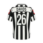 Hinchas Sportswear Store Juventus 01-02 home jersey with Davids 26 on the back. Black and white stripes.
